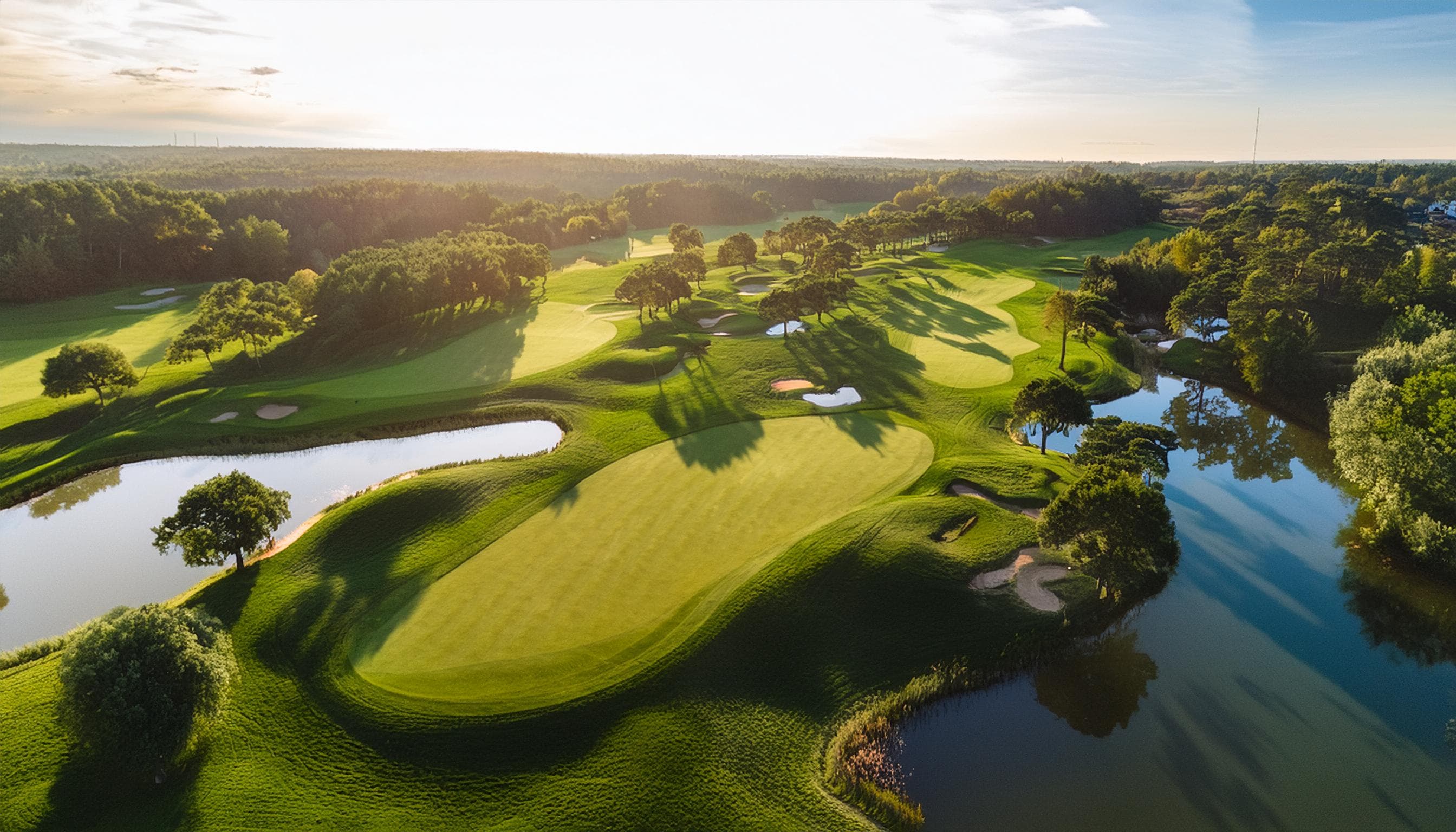 Private & Semi-Private Clubs